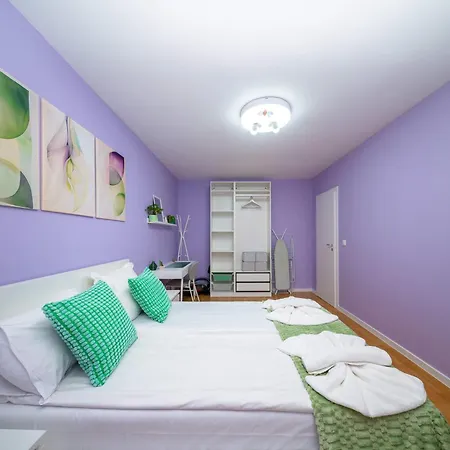 Spacious & Stylish 2bd Urban Retreat By Flat Manаger Apartman